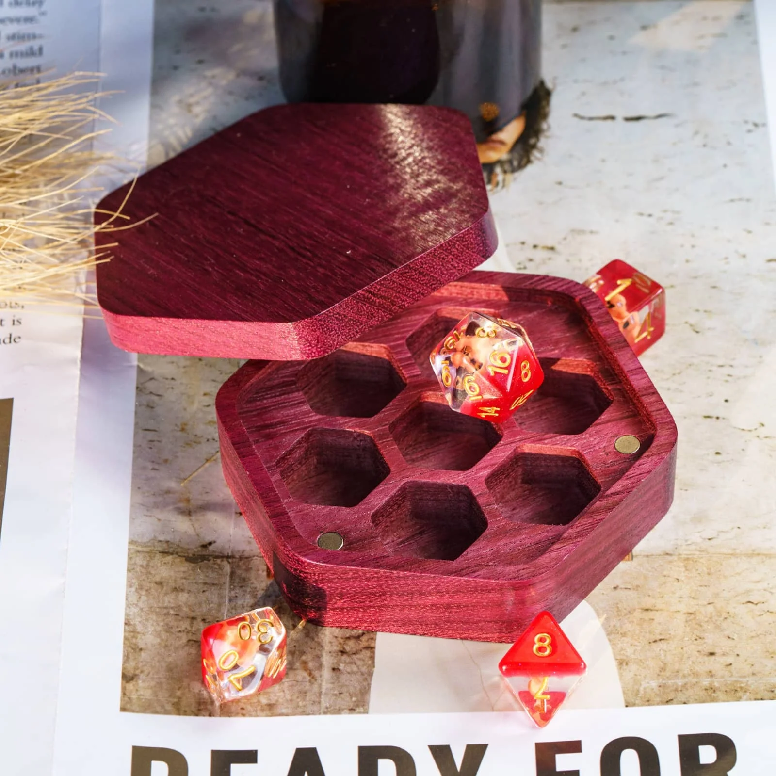 Udixi Hot sale Purple Heart Hexagon Wooden Dice Box RPG Dungeons and Dragons 7pcs Dice Case
