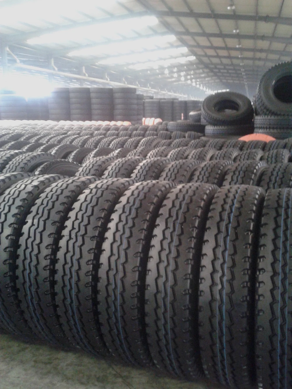 USA Market Heavy Truck Tires 11R24.5 11R22.5 295/75R22,5 285/75R24,5 Made from China Tyre Manufacturer Acmex