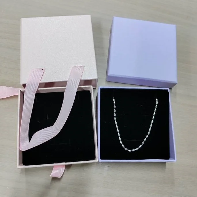 Wholesale Small Custom Logo Printed Luxury Jewelry Packaging Boxes Cardboard Gift Box With Handle For Necklace Earrings