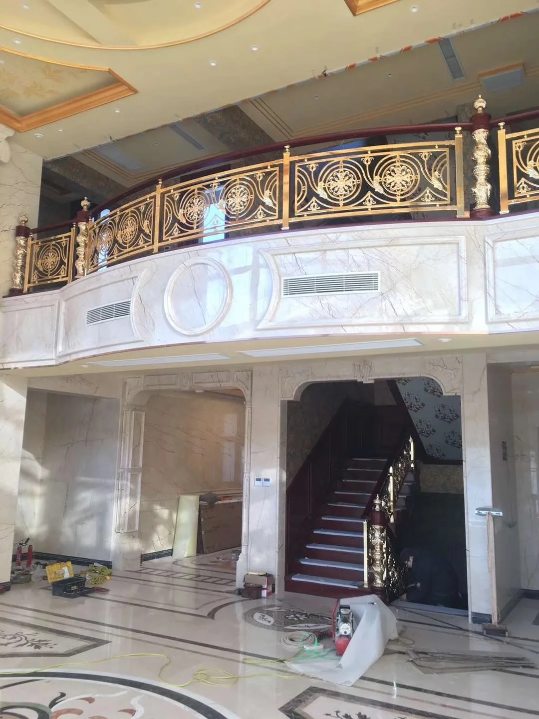 Luxury new products Aluminum carved railing Electroplating process Golden railings