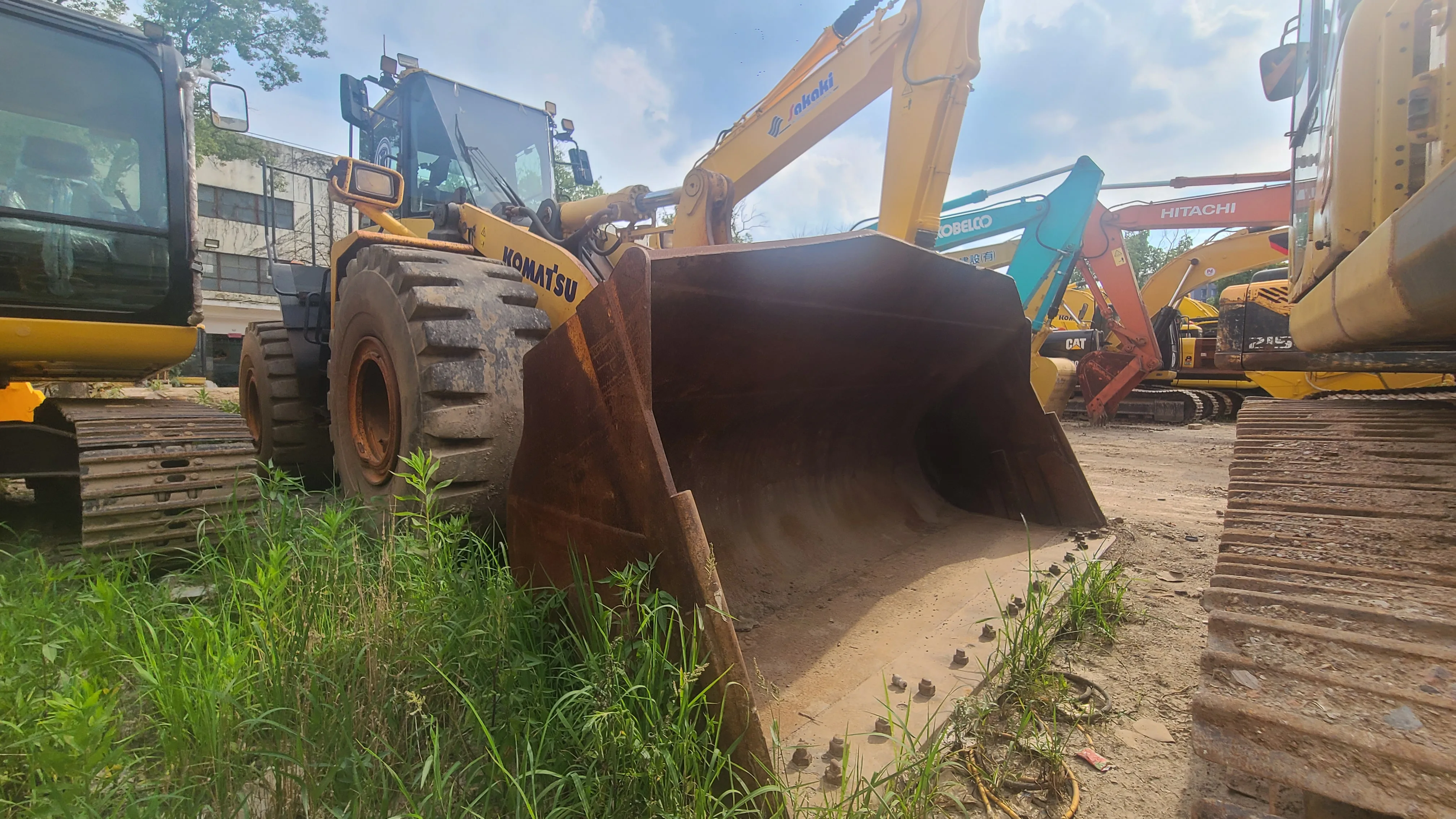 High Quality Second Hand Komatsu WA470 Diesel Engine Earthmoving Machinery Hydraulic Loader low price in good condition 2014