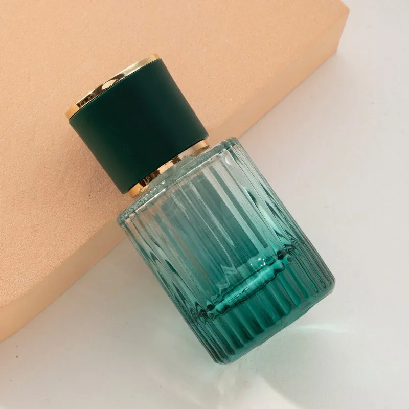 wholesale high Quality 30ml Cylinder Shape  Glass Classical Fragrance Parfum Spray Bottle Empty Green Perfumes Packaging Bottles