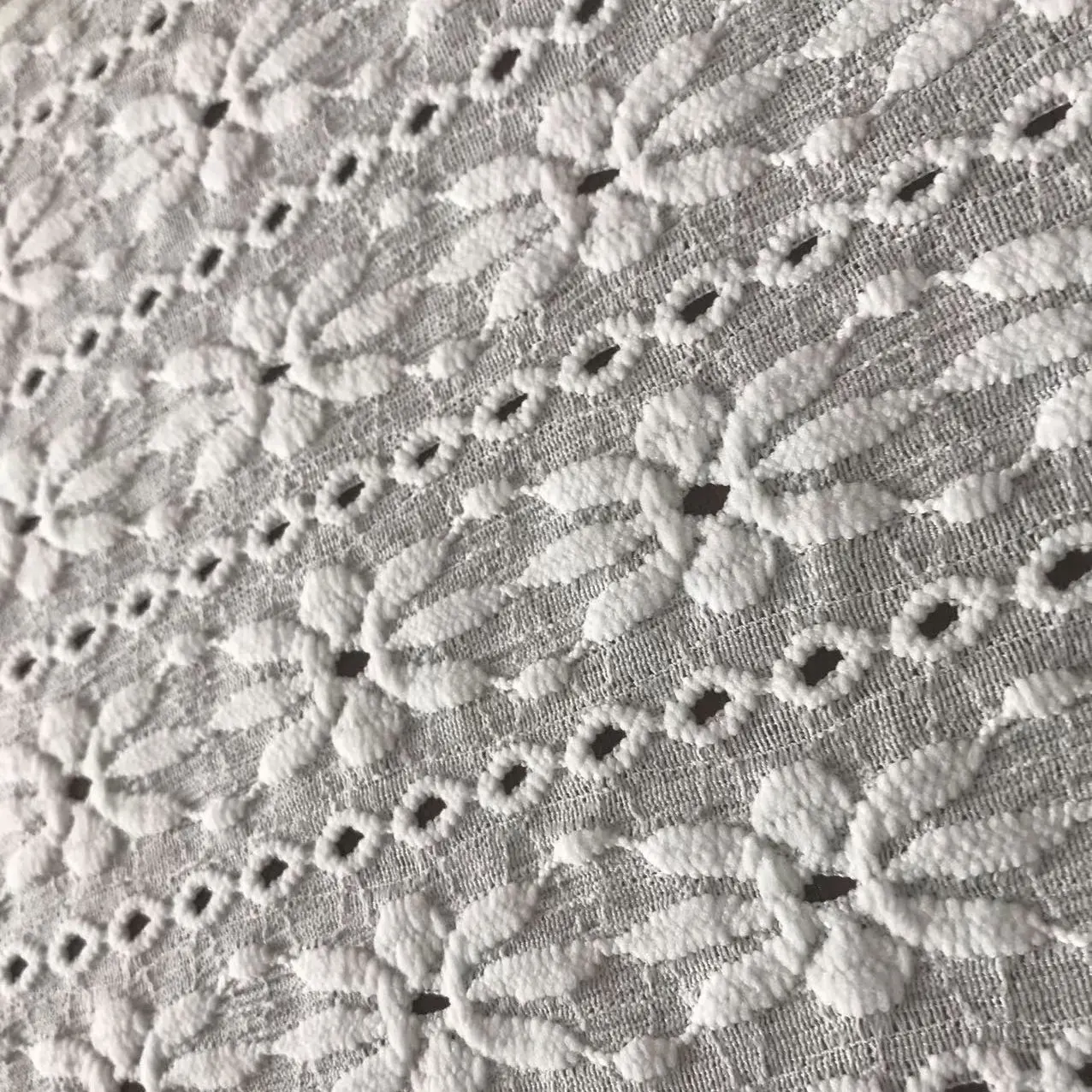 Роскошные вышитые 95% полиэстер 5% спандекс жаккардовые петельки стрейч трикотажная сетчатая ткань для свадебного платья