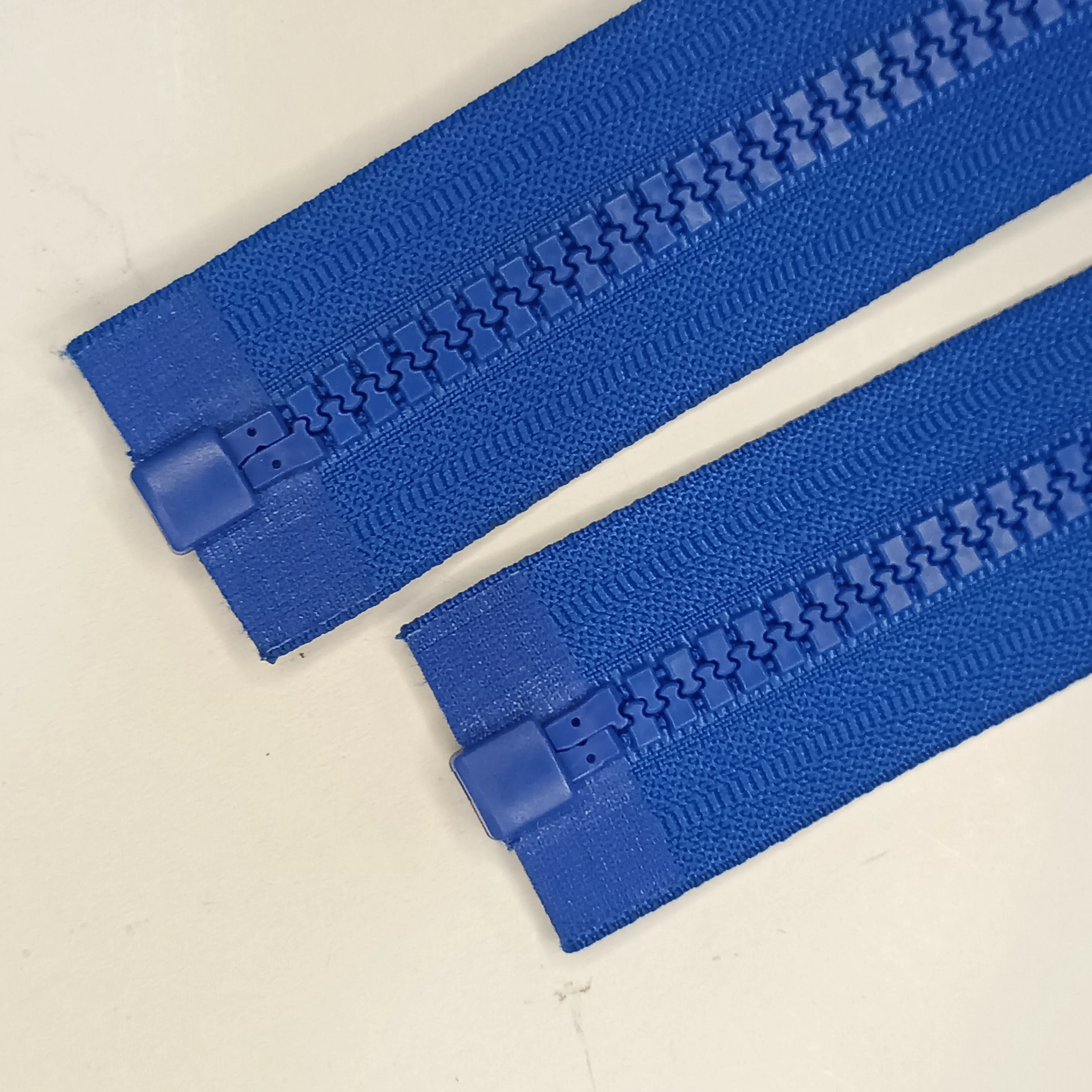 Super high quality manufacturer Zip 5# Plastic Open end zippers with sliders for clothing Bags Shoes