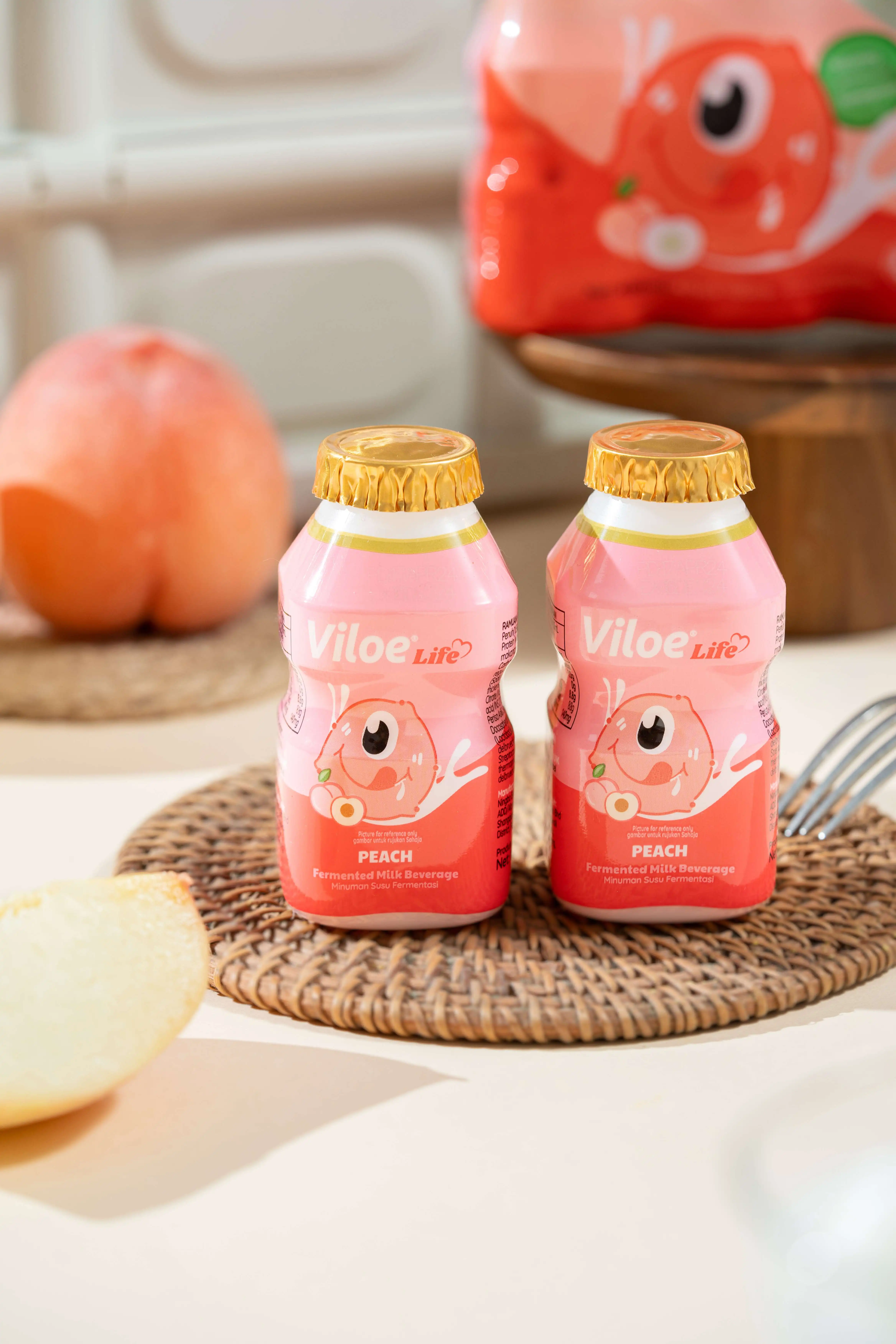 Viloe Life Soft Drink Peach Flavored Lactobacillus Drink 100ML Fermented Milk Beverage