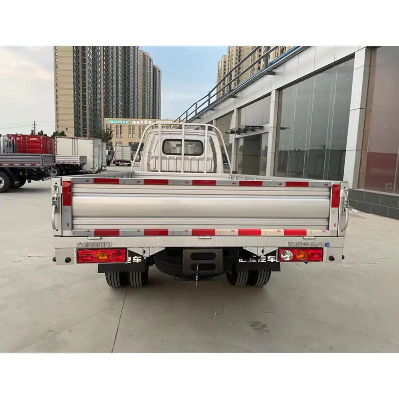 200km long range New Energy Electric mini Truck 4x2 mini Electric pickup truck for sale