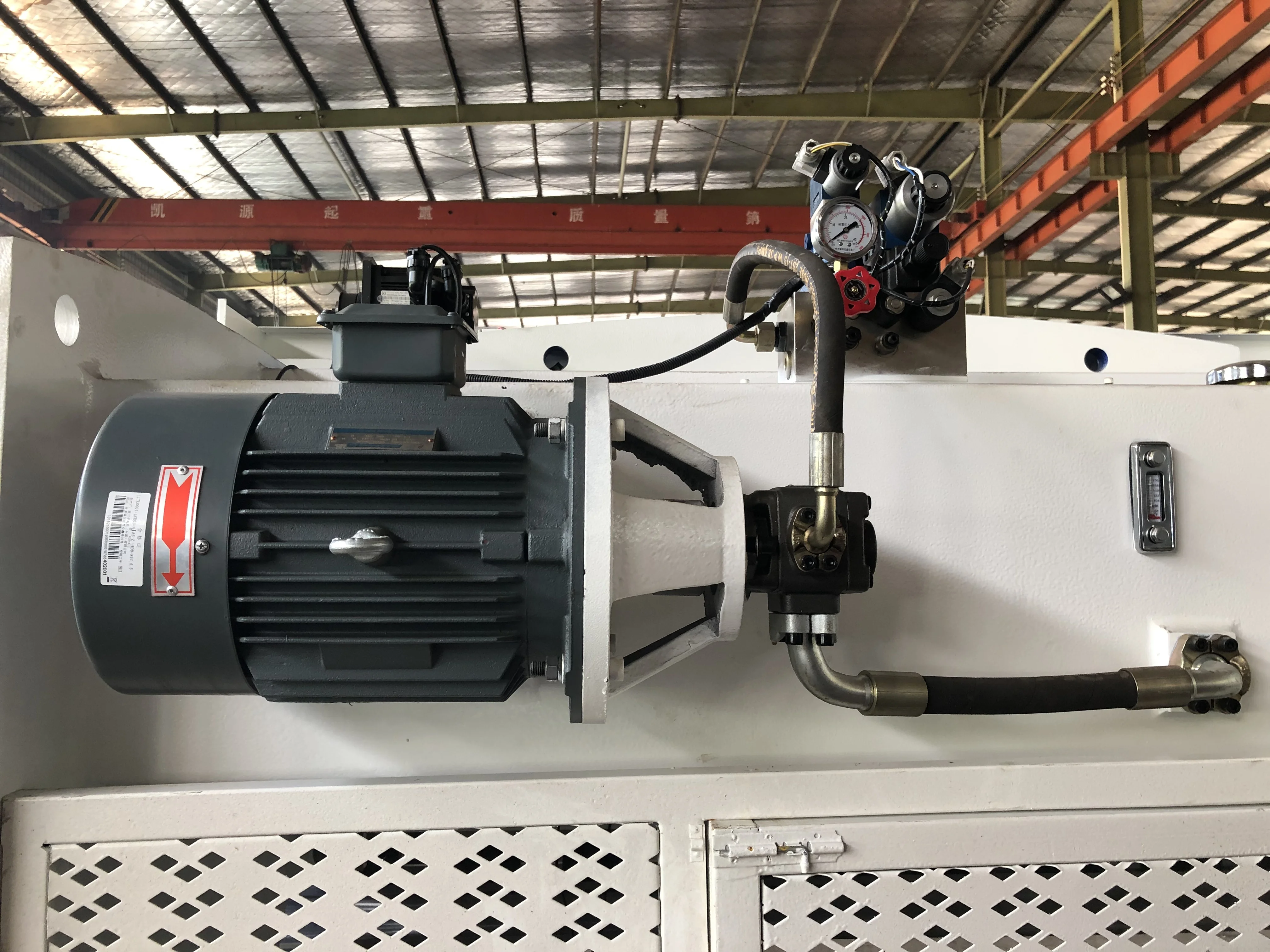 CNC Press Brake Used Sheet Metal Bending Machinery Hydraulic Bender Plate Stainless Steel Mini Press Brake Machine Price Sale