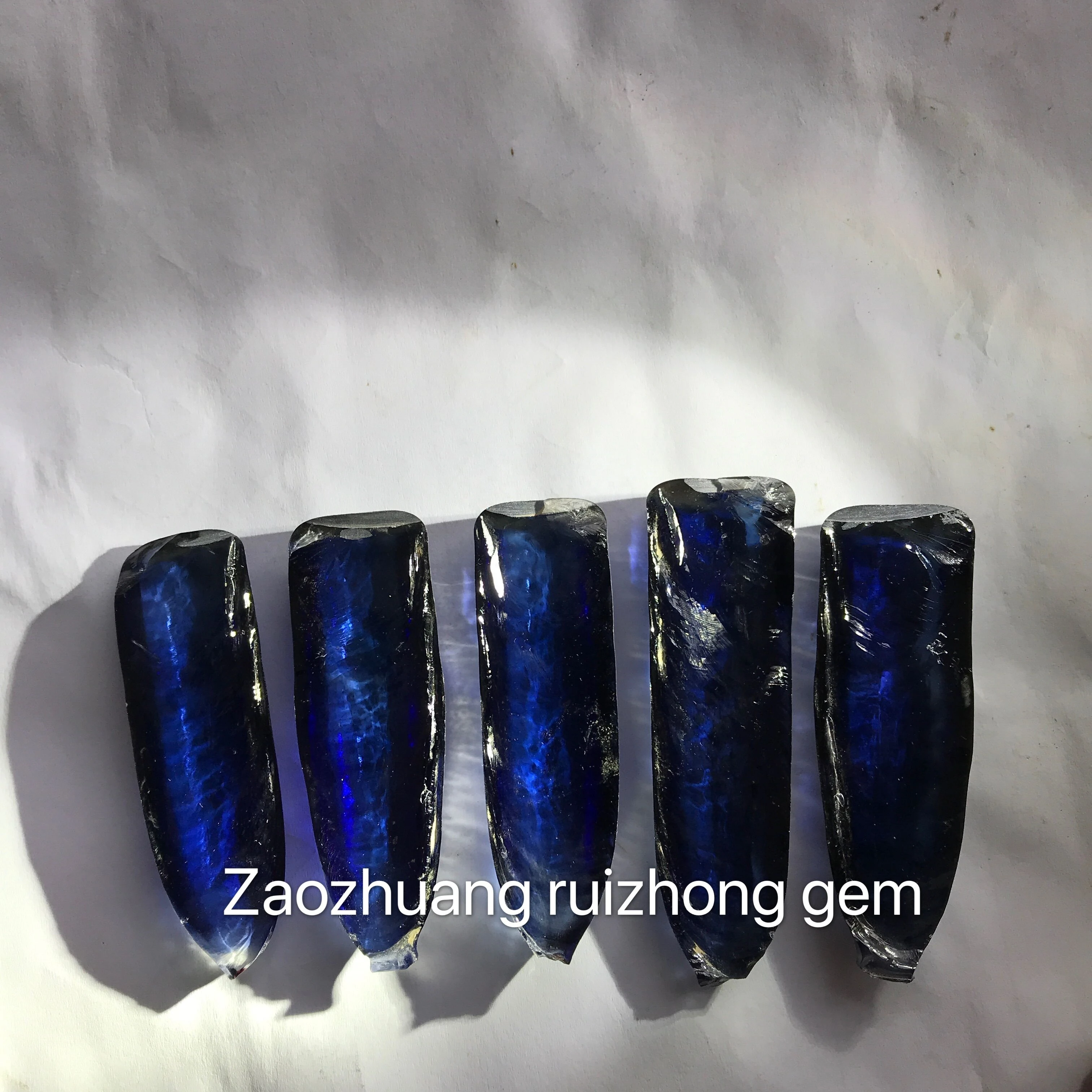 
synthetic blue sapphire rough 