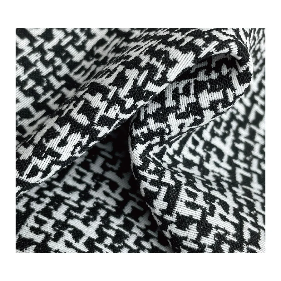 Дизайн букле, текстурированный узор, тяжелая ткань, 50% поли, 32% переработанный полиэстер, 13% нейлон, 5% спандекс, основа, стрейч, жаккард для платья