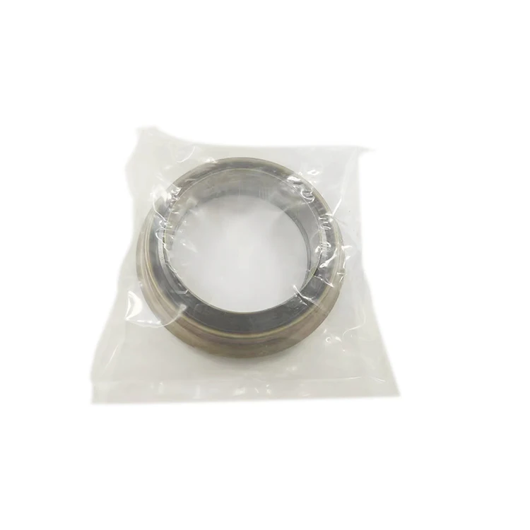 High Performance Cylinder Seals CR32500 Iron Shell Heavy Truck Engine Parts Wheel Hub Oil Seal