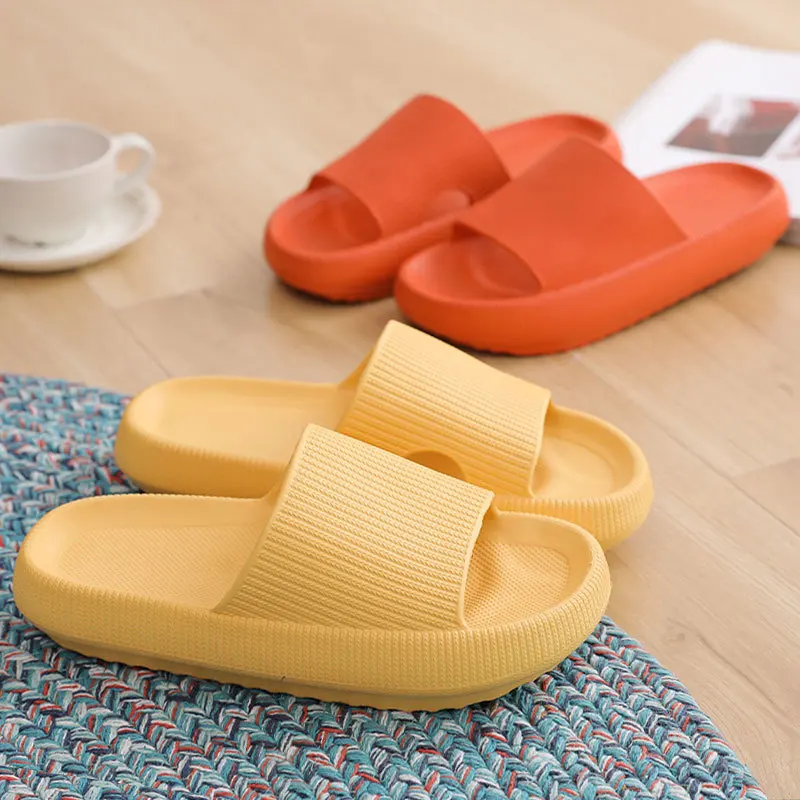 Men slipper Thick Platform Slippers Summer Beach Eva Soft Sole Slide Sandals Leisure Men Ladies Indoor Bathroom Anti-slip Shoes