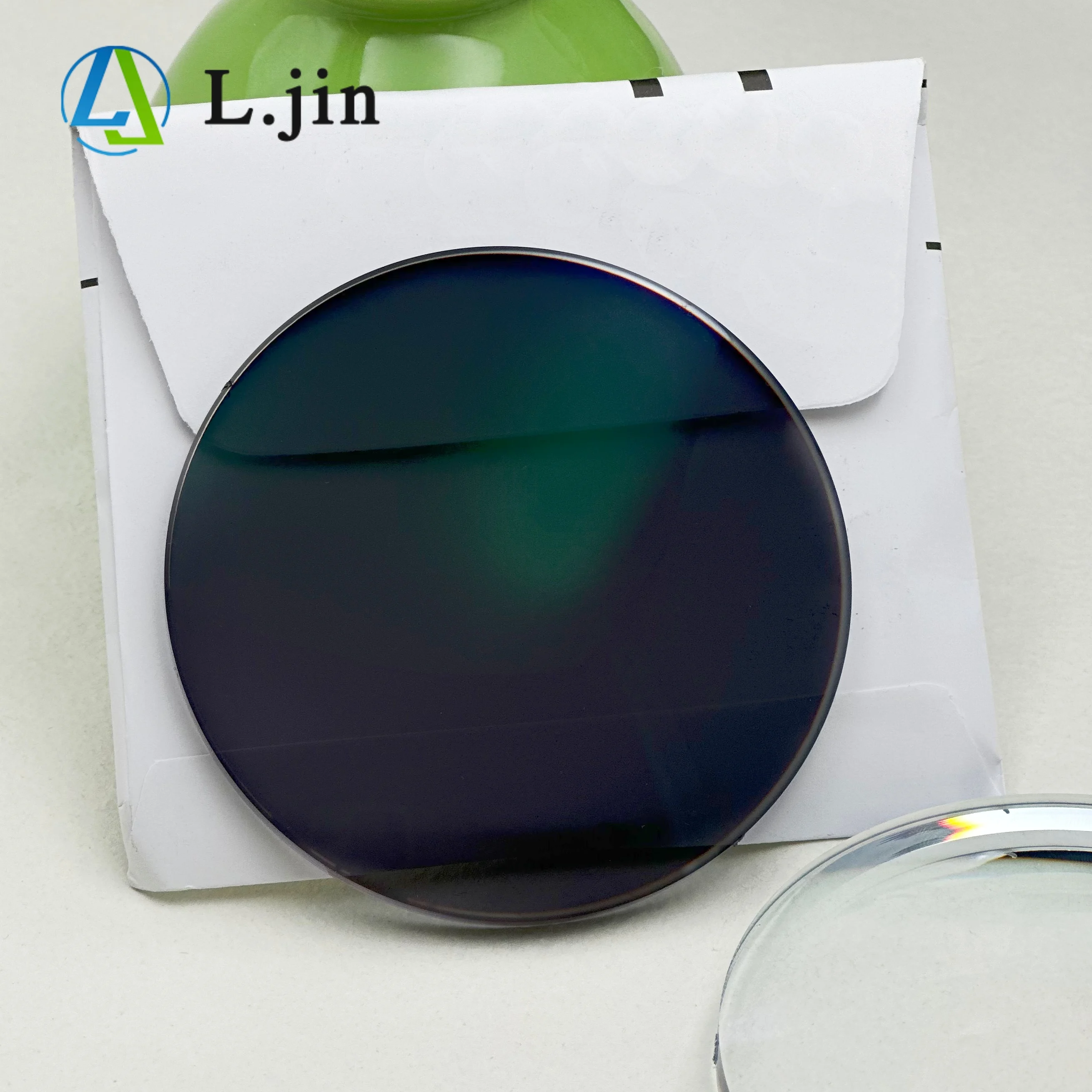 Photochromic Photogrey Optical Lenses Manufacturer in China RTS 1.60 Index HMC Coating super tough Prescription Optical Lenses