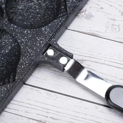 Hot Selling   Gas Cooker 4 Fish Mold Aluminum Alloy Non Stick Home Double Waffle Maker