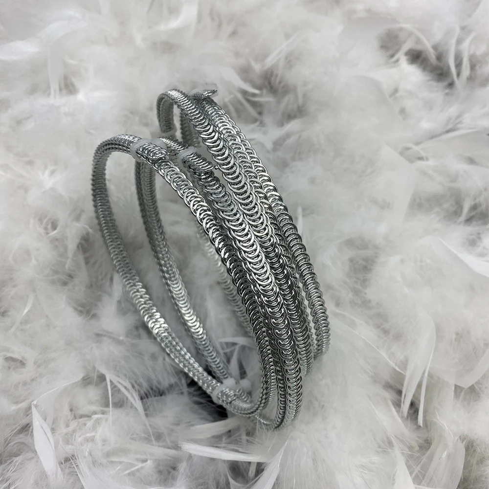 5mm spiral steel bone offering light support all the way up to waist training and tight lacing corsets