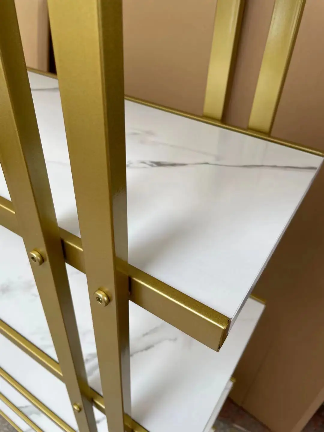 Hottest Easy to assemble 6 layers of metal Floor-standing shelf Display stand Wine rack home shops Storage shelf Display stand