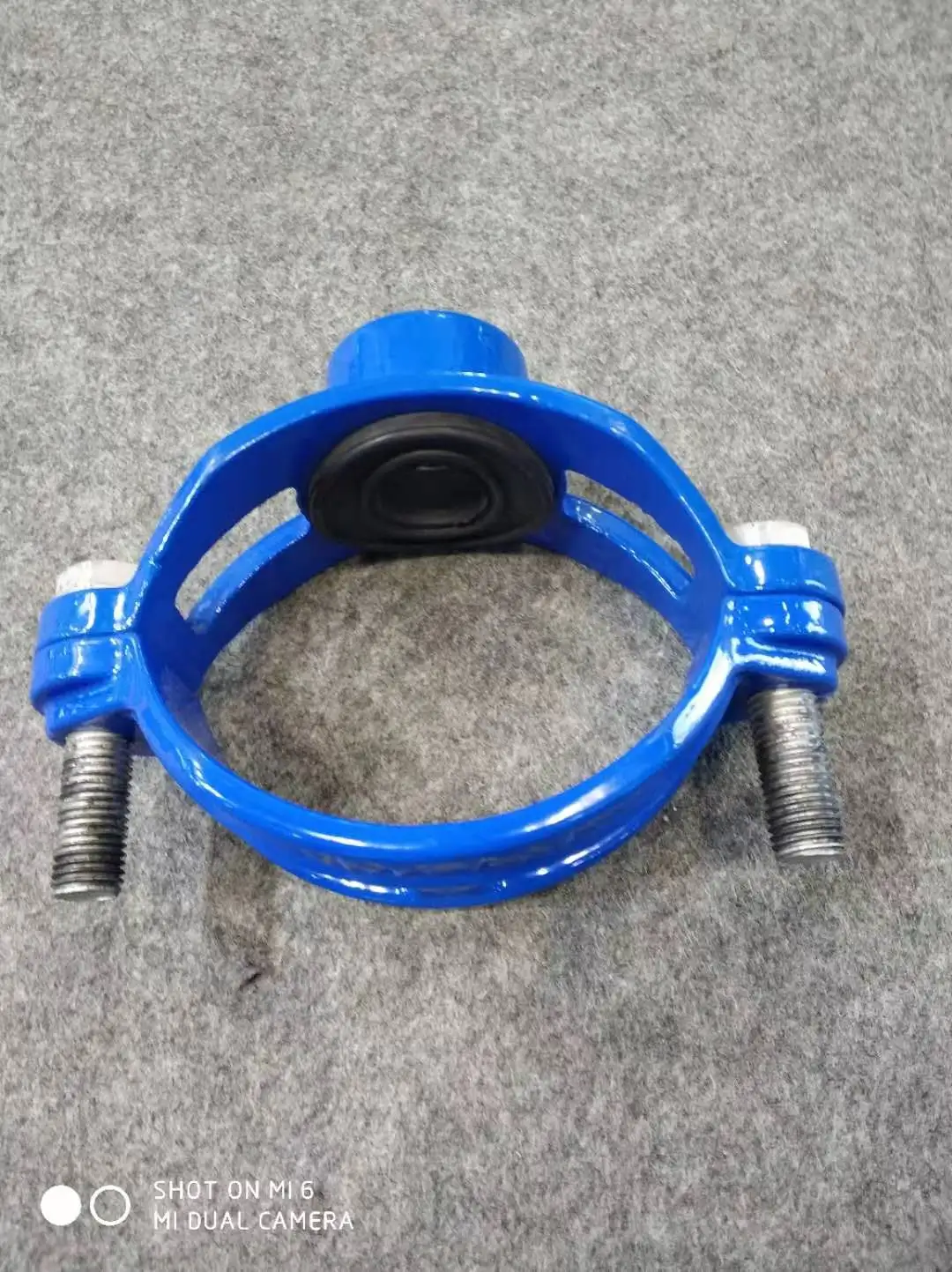 Cast Iron DN100 tapping Saddles Service Saddle for Steel Pipe