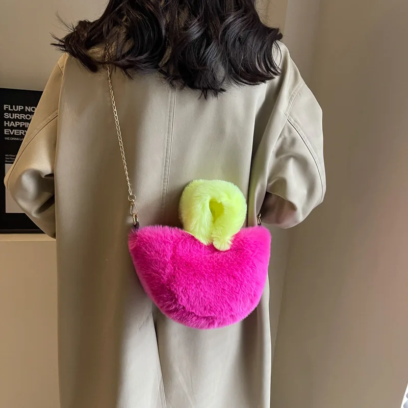 Winter Cute Plush Designer Mini Bucket Handbag Candy Color Fluffy Faux Fur Girl Purse Messenger Bag