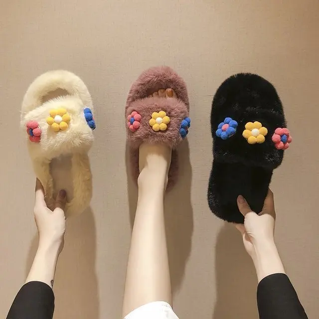 
Wholesale fashion fluffy warm flower slippers plush chanclas for woman 