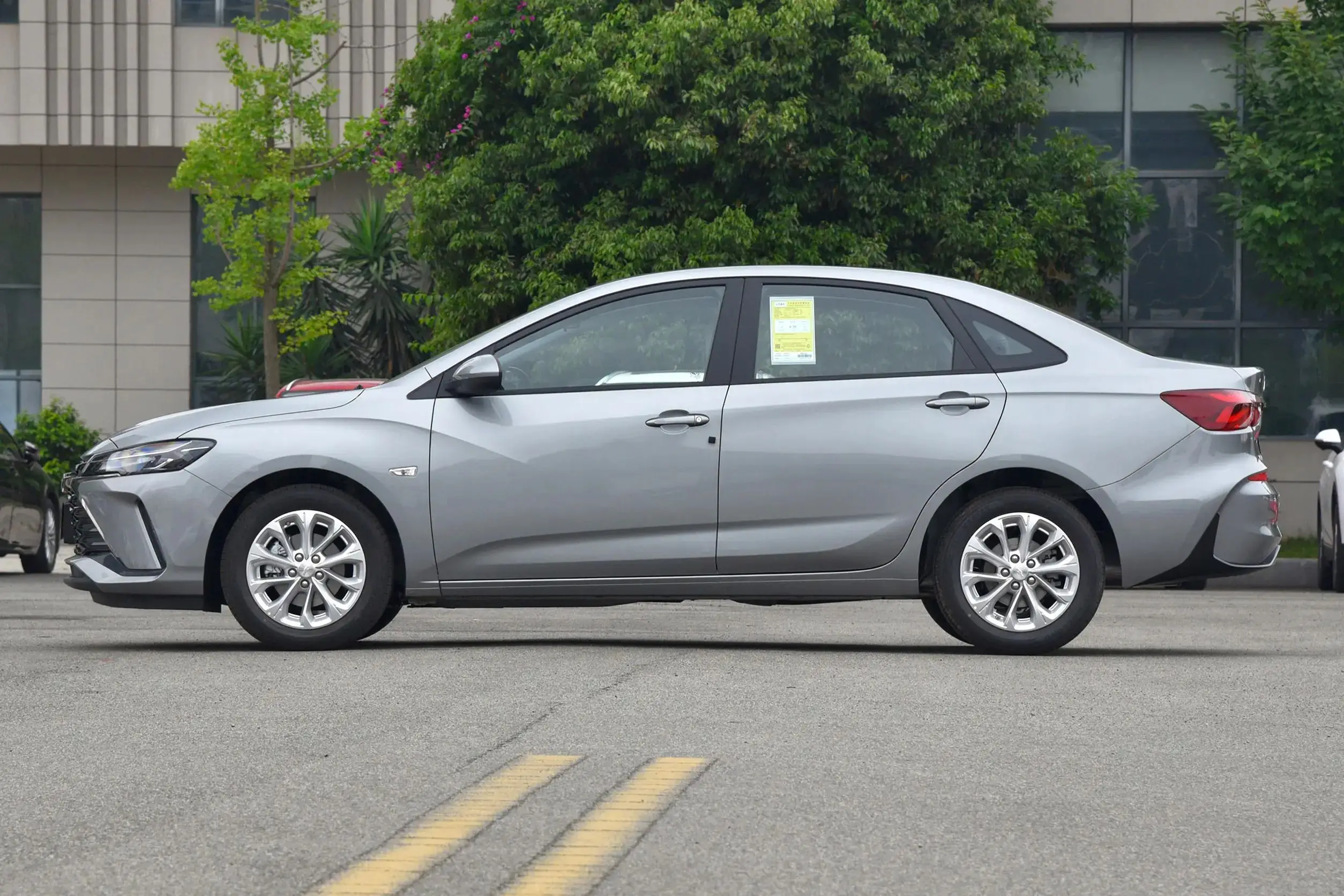 Hot-Selling 2024 Chevrolet MONZA 1.5L Dual-Clutch 113Hp L4 Chevrolet MONZA 2023