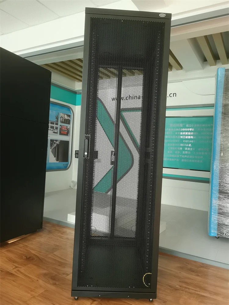 China Factory Supplier Outdoor Network Rack Data Center Servers Cabinet