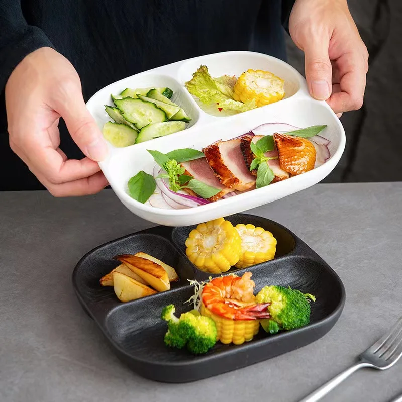 Custom logo new modern black white ceramic snack chip salad vegetable plate hotel restaurant camp home party dish divided plate