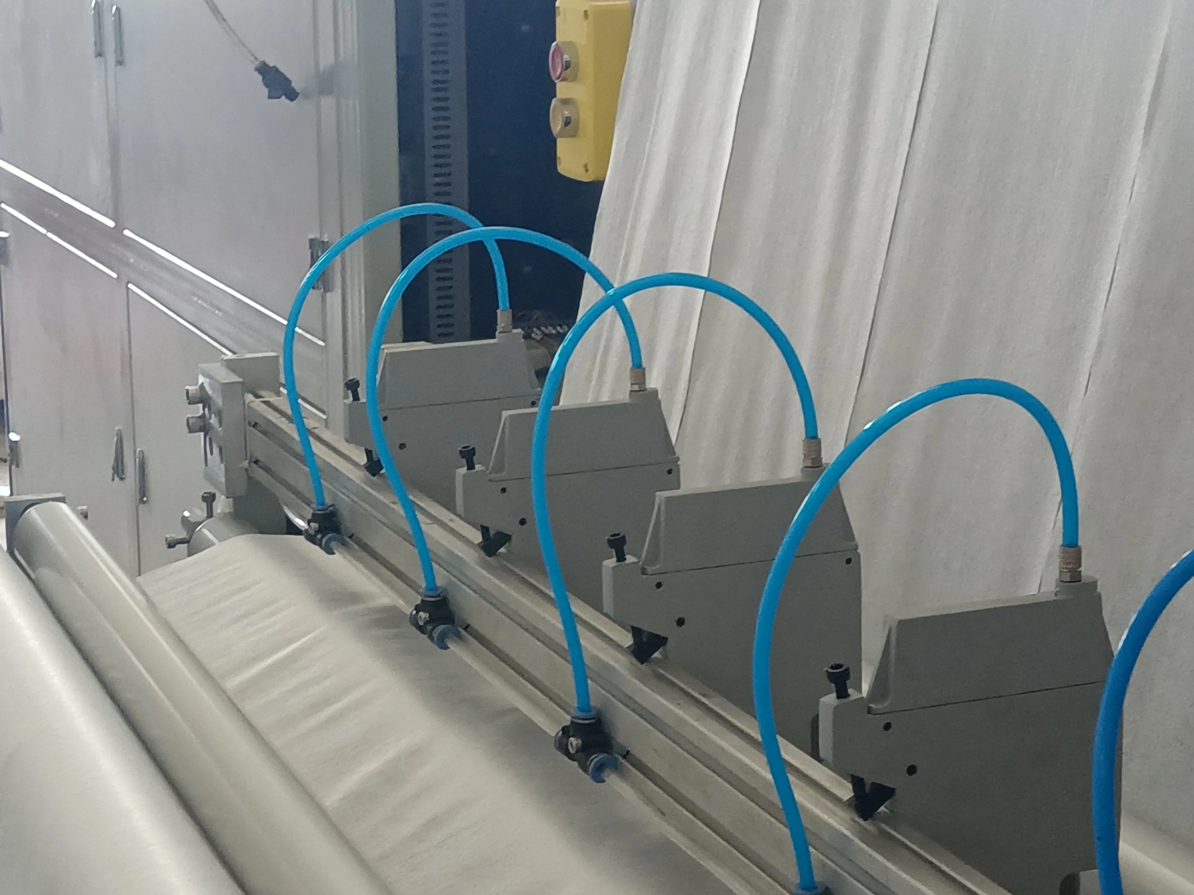 Machine For Alcohol Wet Tssue Wipes Making Machine Wet Tissue Packing Cold And Hot Wet Towel Machine