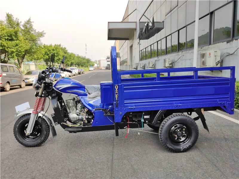 1.6m*1.1m Cargo 150cc Air Cooling Morocco EEC Certificate Tricycle
