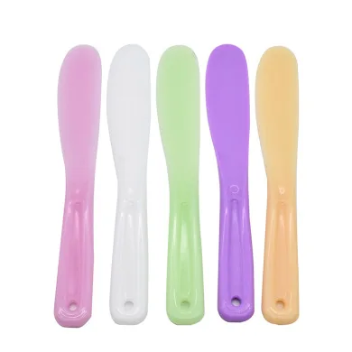 Factory direct sale beauty large mask stick color plastic with silicone facial mask brush DIY tool Cosmetic Face Facial Spoon