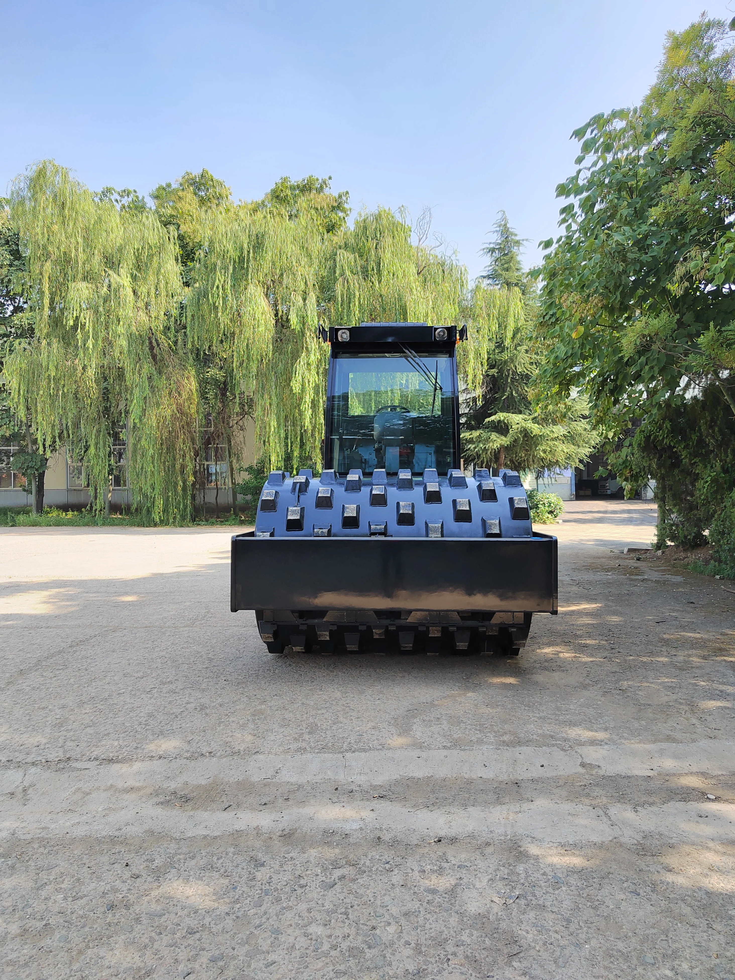 China Single drive road machinery single drum full hydraulic  10 ton 12 ton vibratory road roller