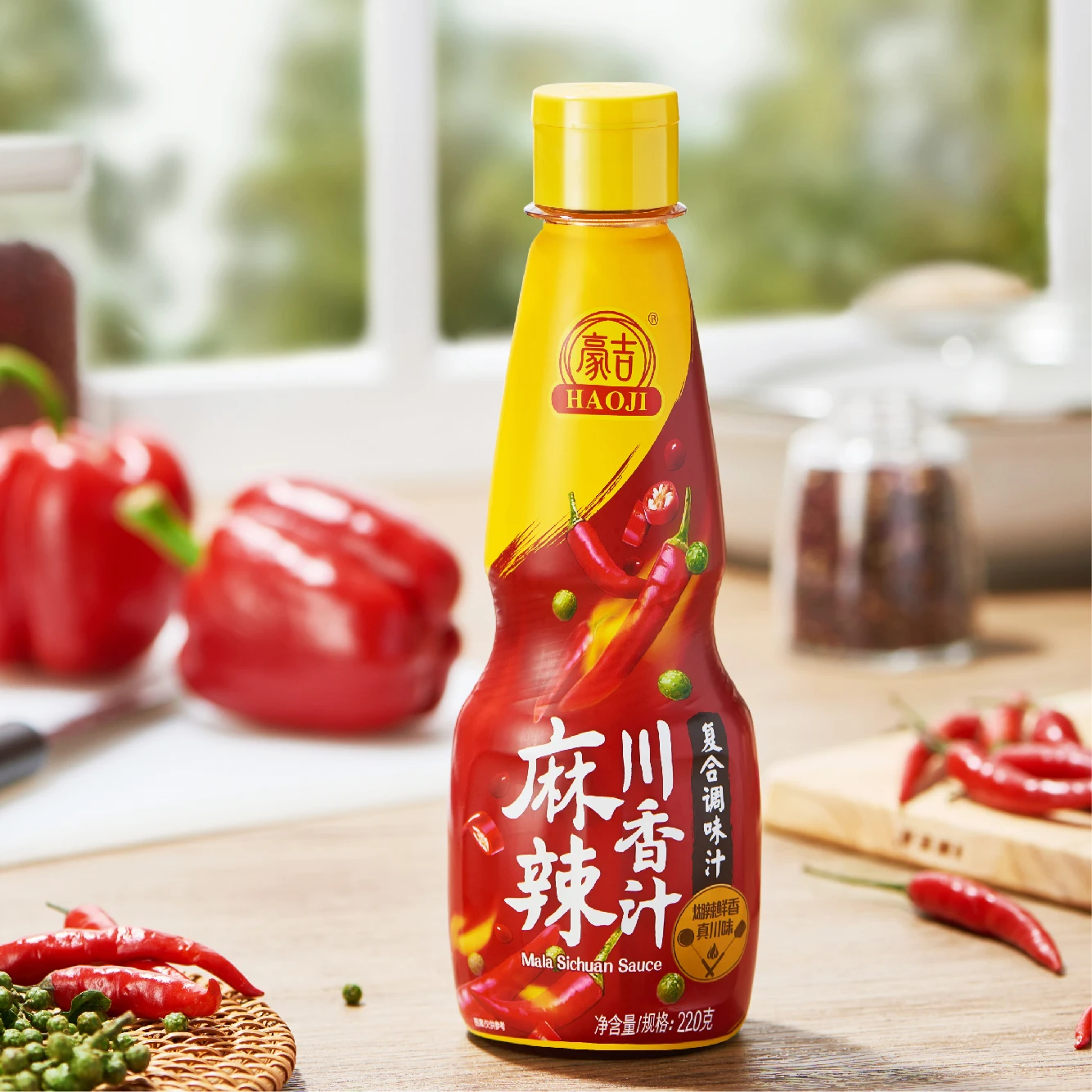 HJ Simple Convenient Spicy Vegan Sichuan Sauce in Bottle for Restaurants and Supermarkets