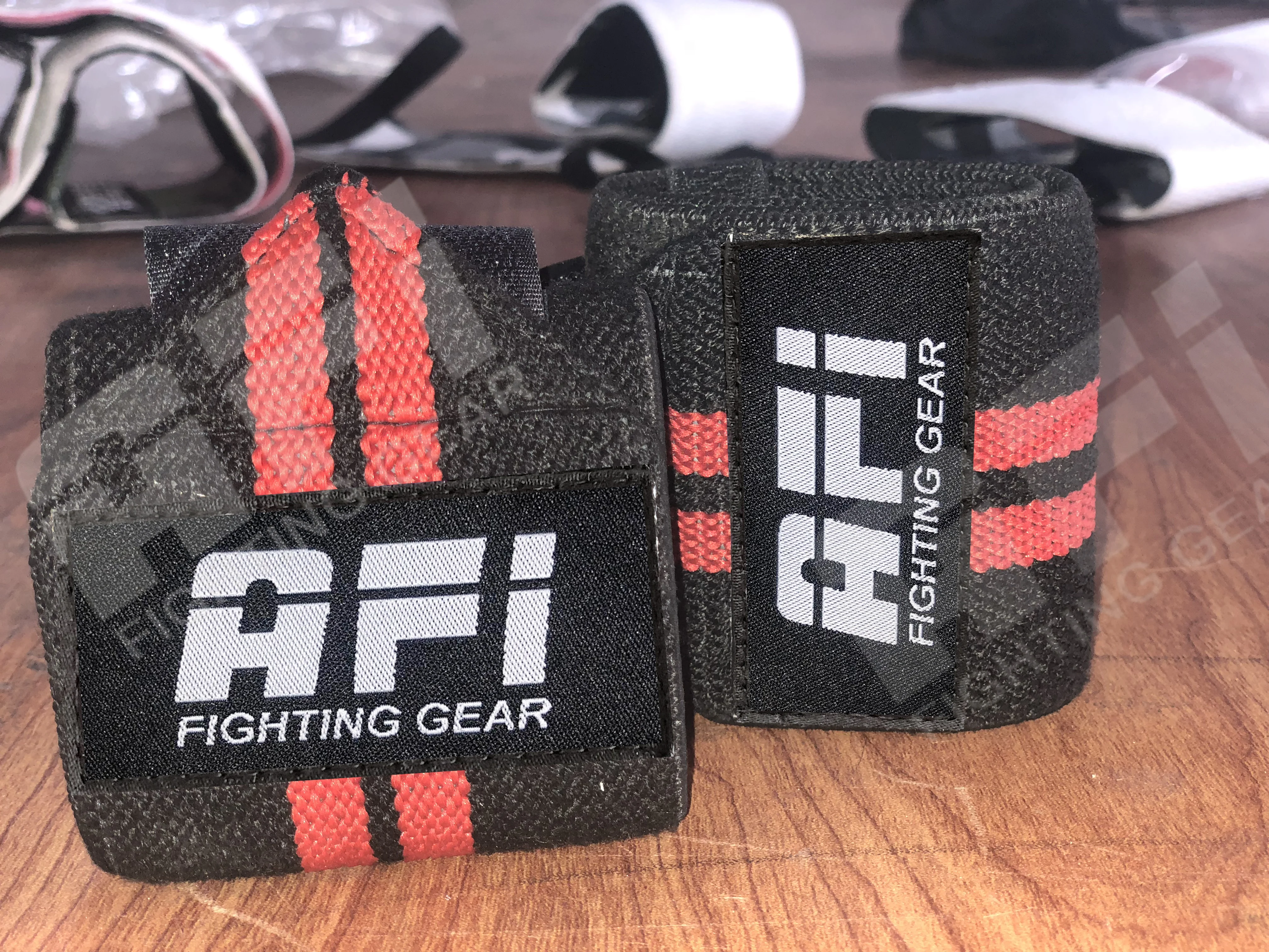 Повязки на запястье