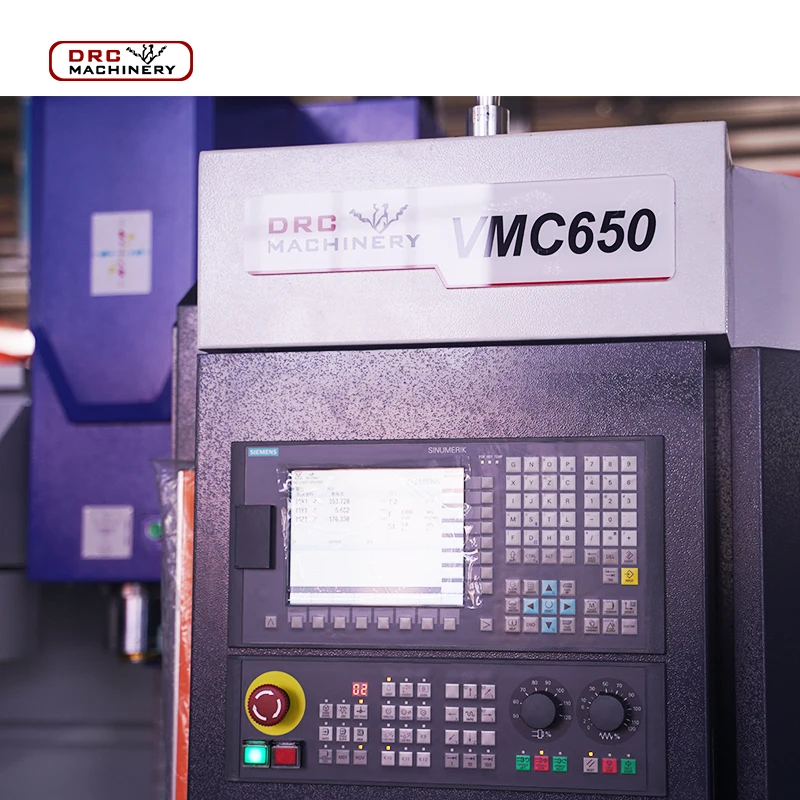  VMC650 GSK CNC система 3 оси и 4 маленький вертикальный металл фрезерный станок микро обрабатывающий