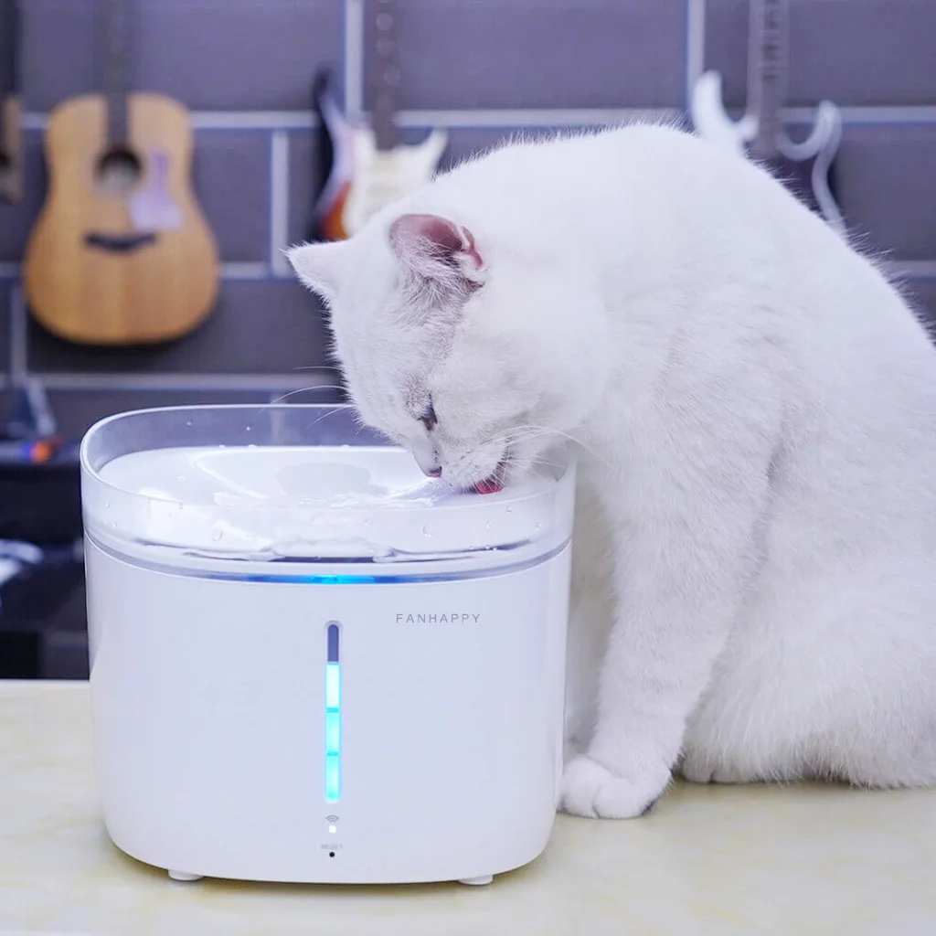 Real-Time TDS Sanitary Drinking  feeder, 2L Super Quiet Battery Operated Cat Water Fountain