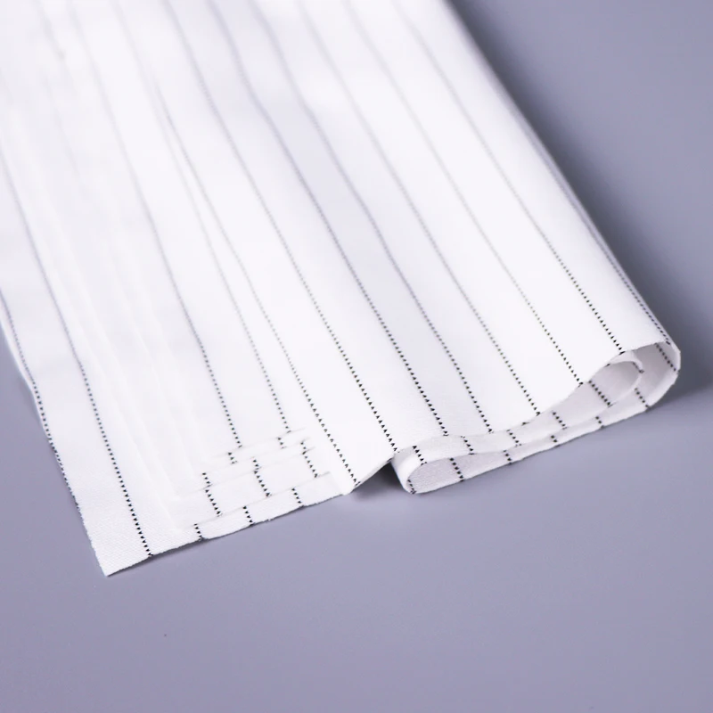High Quality  98% polyester 2% conductive Wire Lint Free Esd Safe Cleanroom Wipes