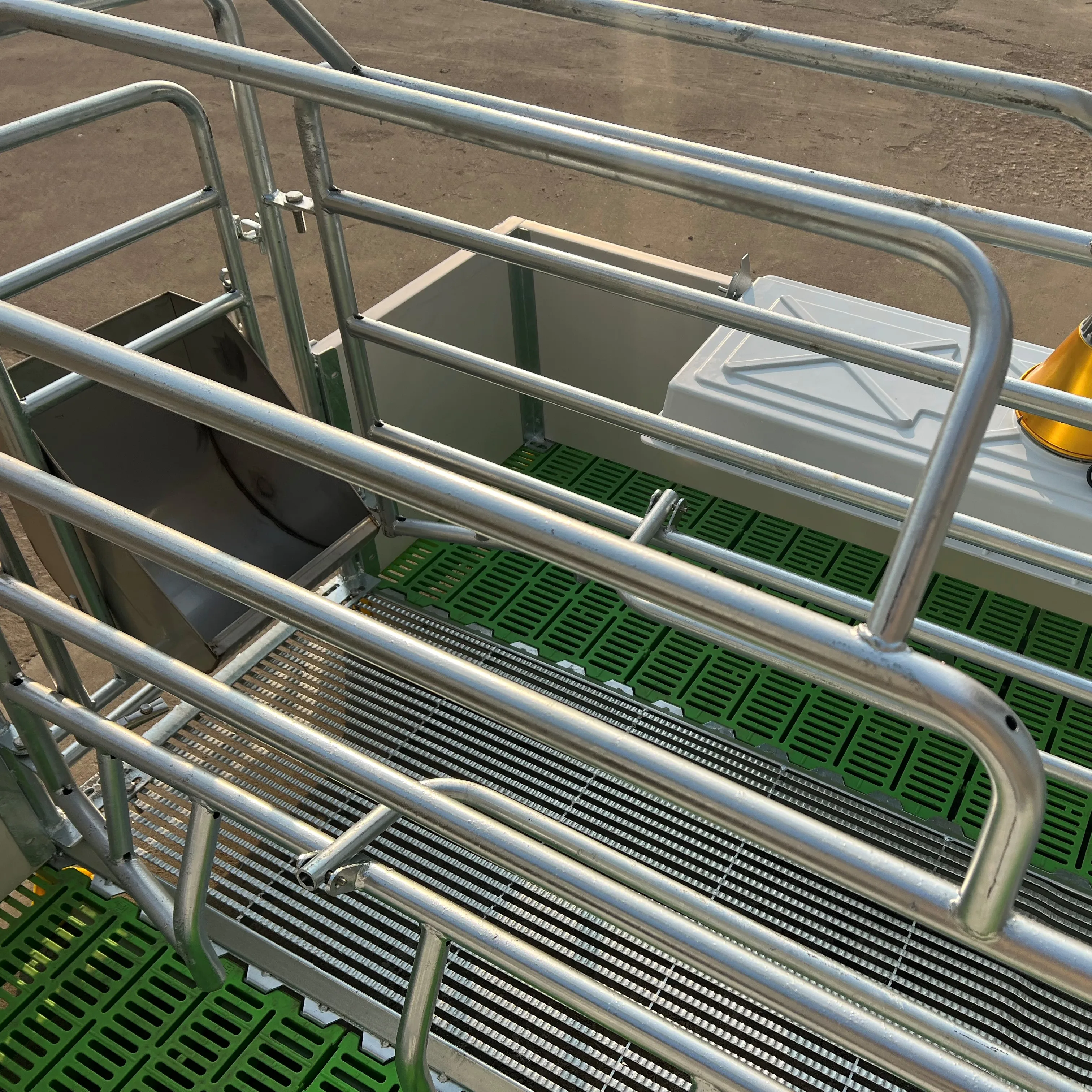 High quality pig farming equipment farrowing crate maternity pig cages pig farrowing cage/pens
