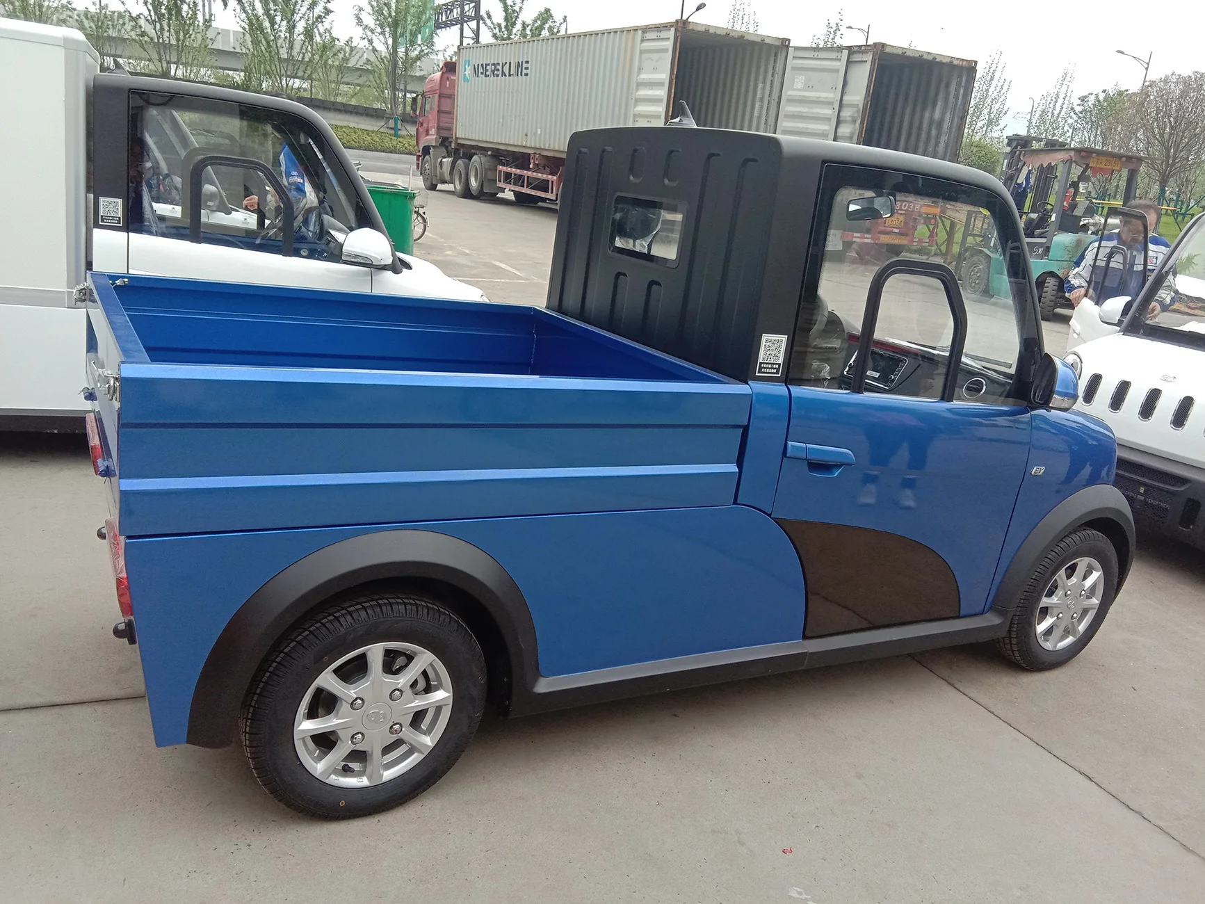 Electric pick up for short distance used in city for Europe with eec