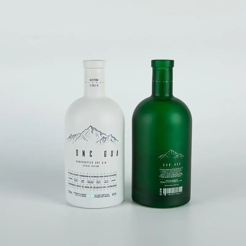 Wholesale extra white flint 750ml liquor bottles empty vodka sprits glass bottle green white nordic glass spirit bottle