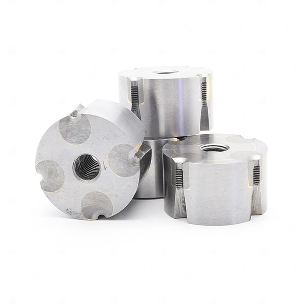 Brazed wire nail gripper making die for wire nails making machines