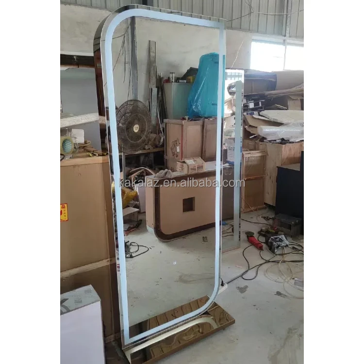 A modern salon hairdresser specialized in hairdressing