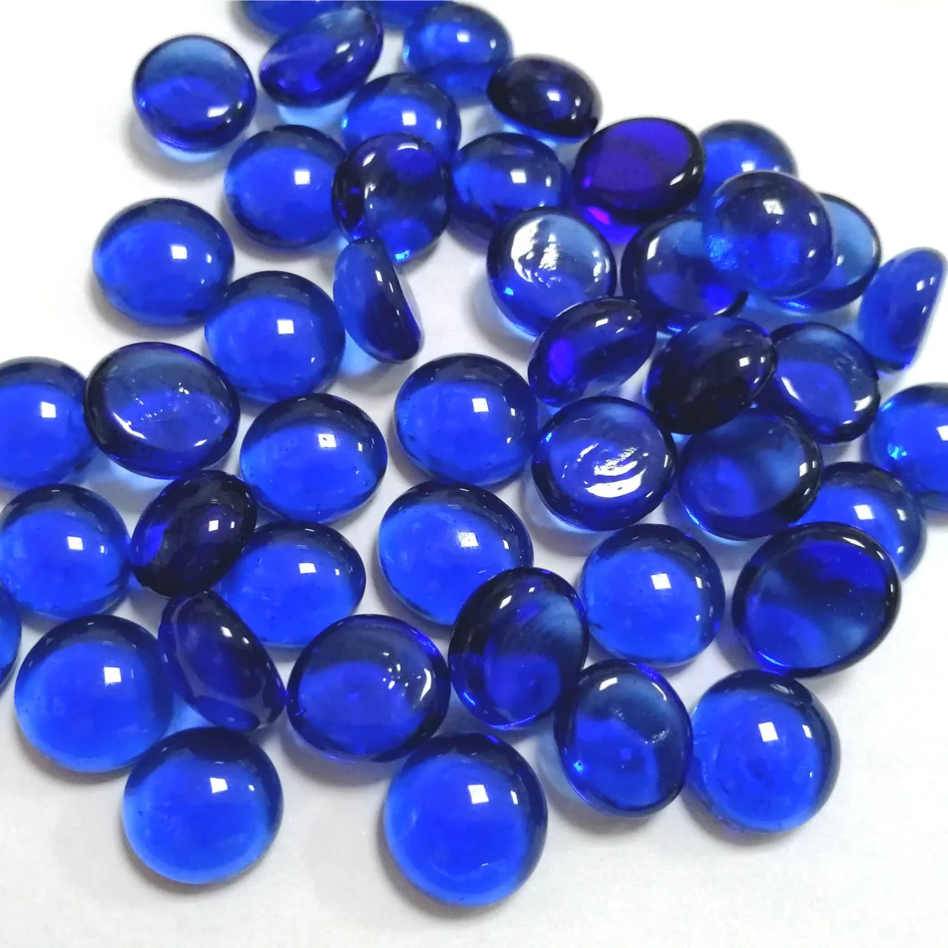 Manufacturer factory price 17*19mm cobalt blue flat glass beads drops fire glass for fireplace  decoration and landscaping mulch