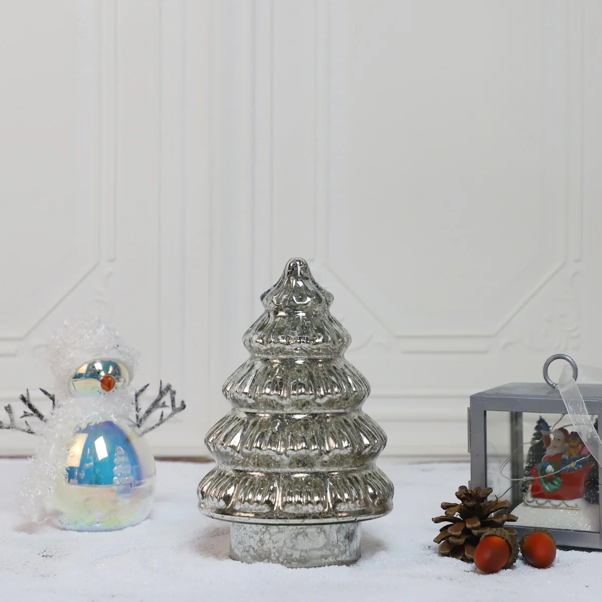 Battery Operated Luxury Christmas Table Ornament Glass Christmas Tree with Lights for Christmas Holiday Home Party