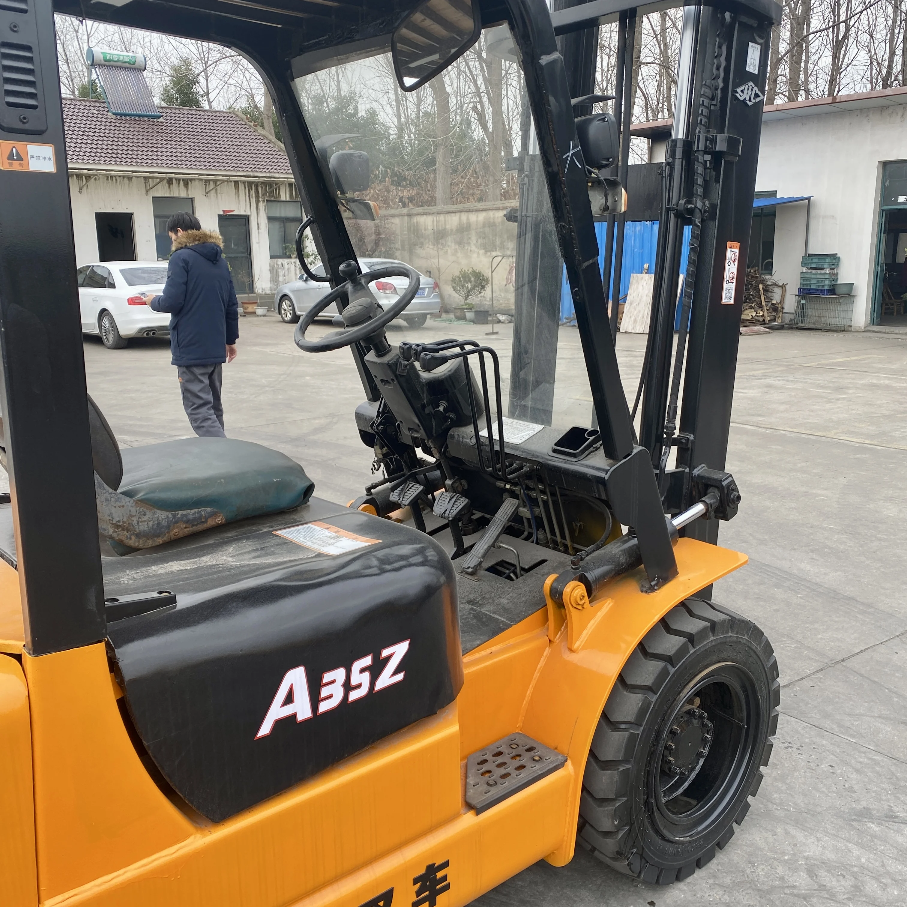 Подержанный Китай Ханчжоу A35Z 99% новый в наличии Отличное состояние Низкая цена Высокое качество вилочный погрузчик