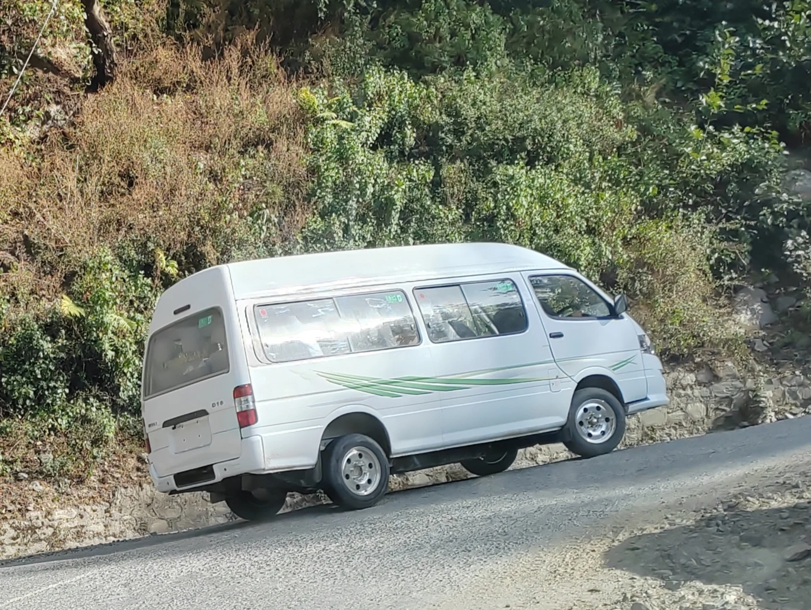 Aucwell Latest model Electric minibus hot sales RHD Electric Bus with 14 seater