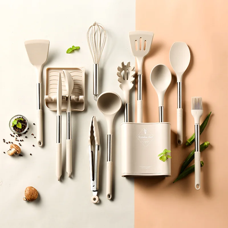 Hot Selling Stainless Pipe Handle Silicone Insulation Tail Sleeve Silicone Kitchenware Set of 12 Pieces