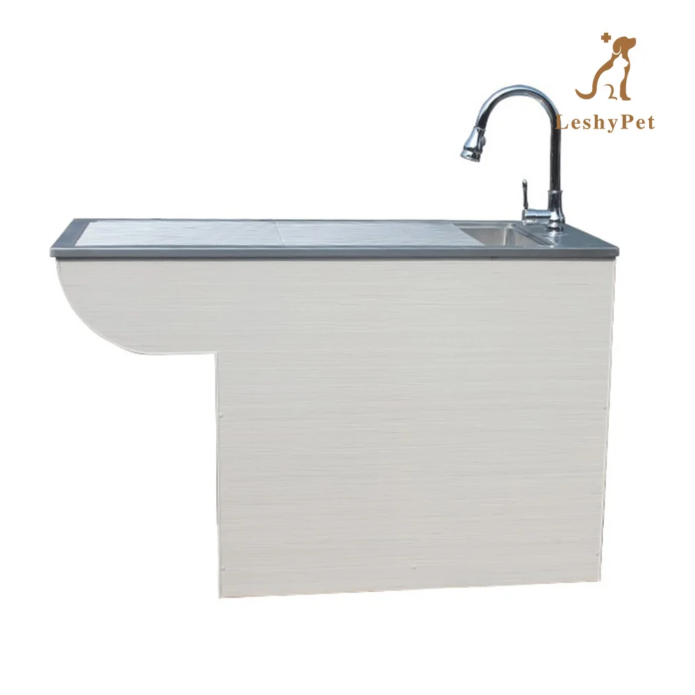 Leshypet High Quality Wood-based Material Veterinary Table Vet Treatment Table with Water Faucet