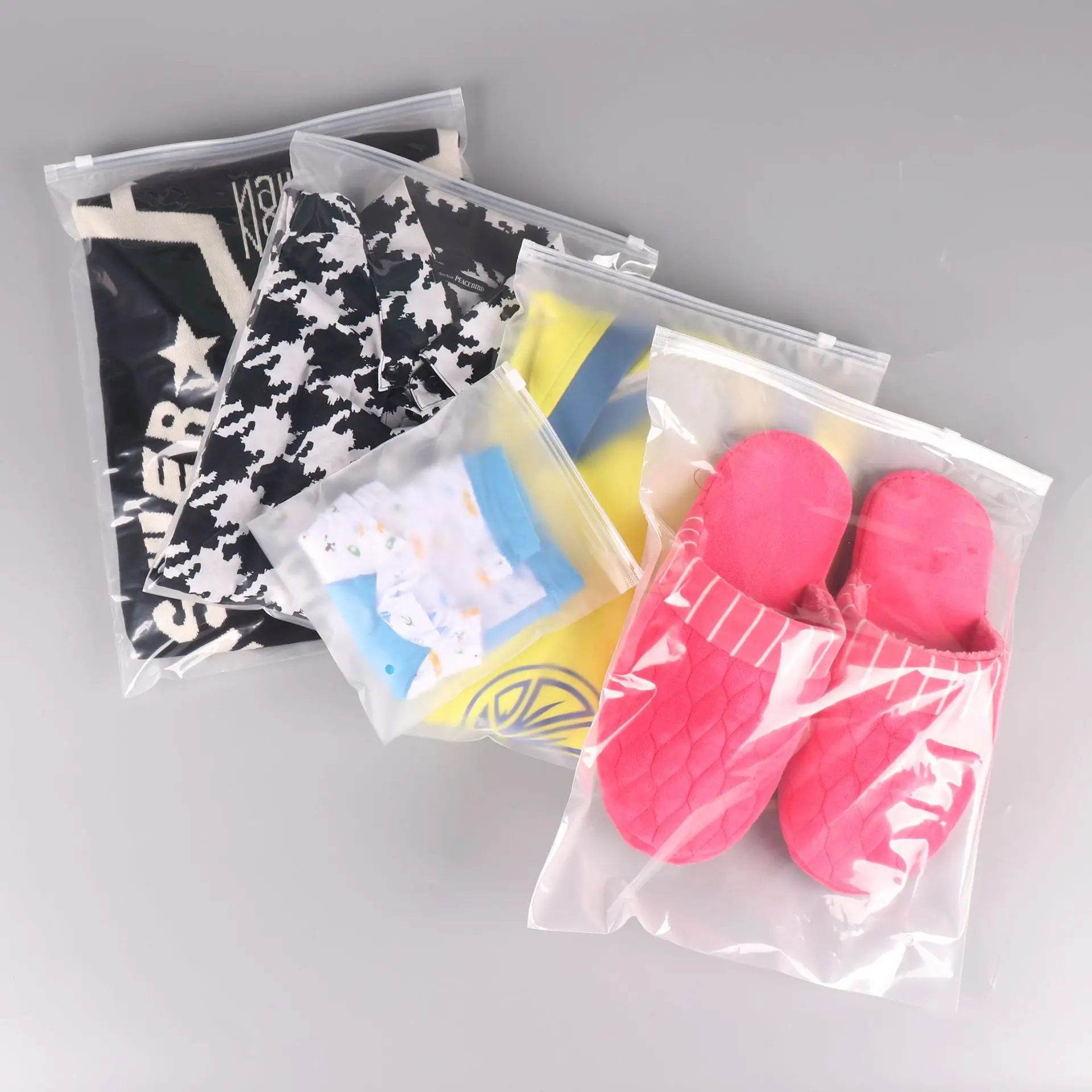 High Quality Custom Frosted Slider Bag Clear Zipper Clothes Socks Underwear-Reusable PET Plastic Storage Packaging Zip Lock