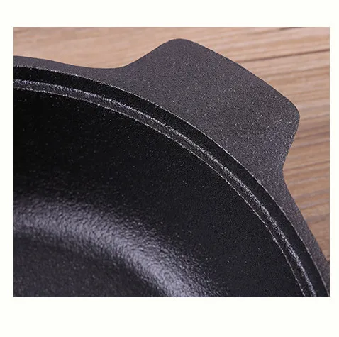 Chinese Cast Iron Two Compartments Hot Pot