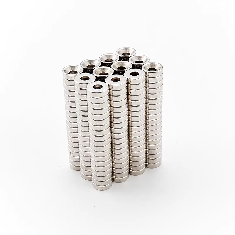 Free Sample N35 N38 N40 N42 N45 N48 N50 N52 Super Strong Round Disc Neodymium Magnet
