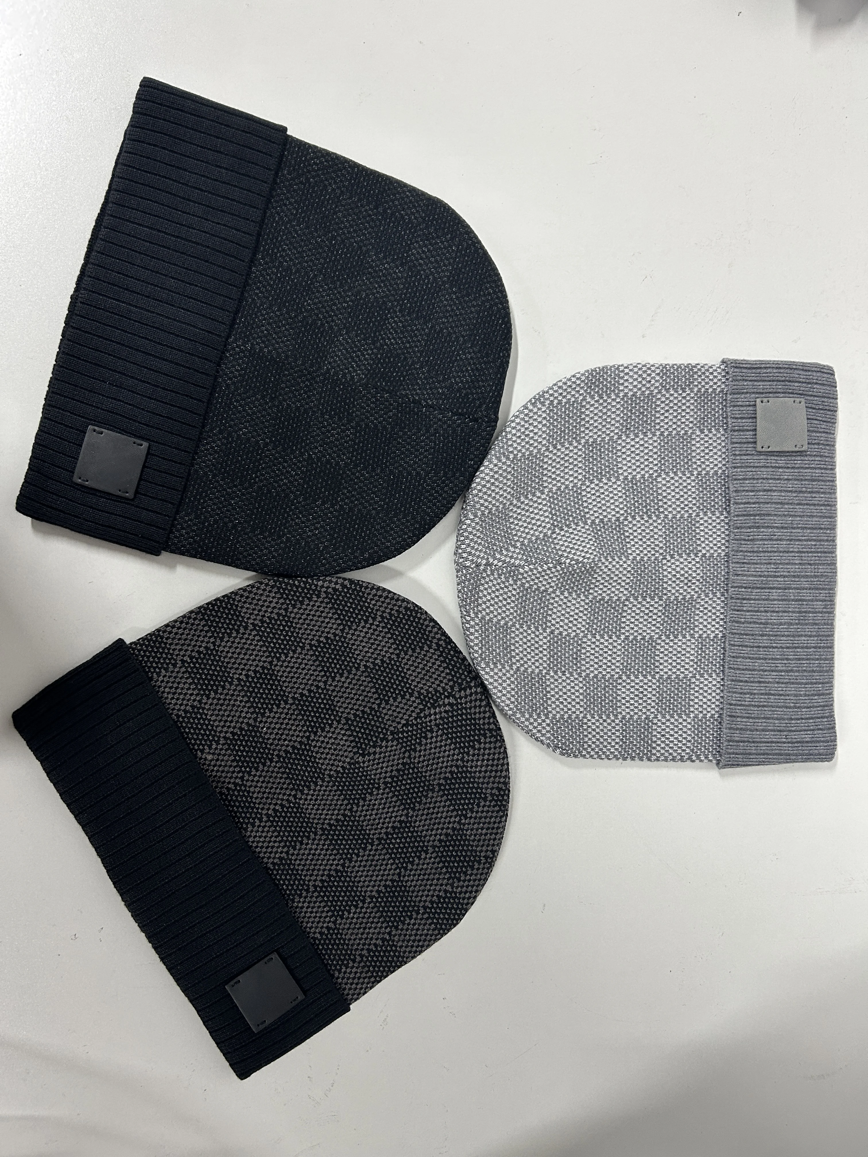 Autumn Winter Fashion Wool Beanie Plaid Letter Knitted Hat Warm unisex outdoor brand luxury designs high quality wholesale cap