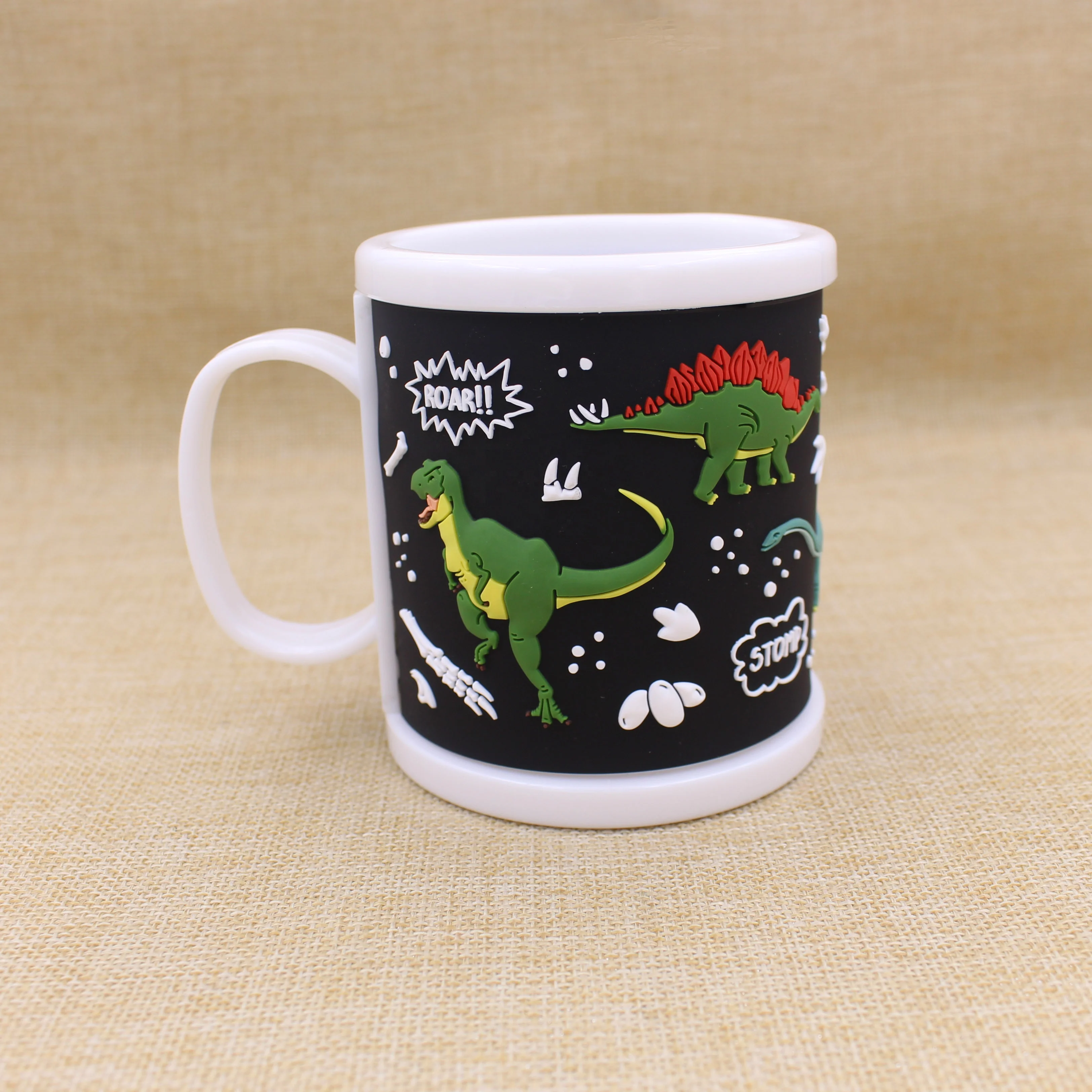 Cheap 3D PVC cups tea mugs custom with dinosaur